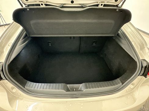 Used 2024 MAZDA MAZDA3 s FWD image 30
