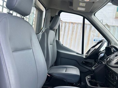Used 2019 Ford Transit 250 138 RWD image 25