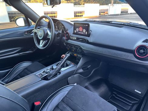 Used 2021 MAZDA MX-5 Miata RF Club w/ Brembo/BBS Recaro Package image 55