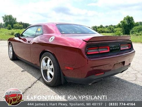 Used 2017 Dodge Challenger R/T w/ Cold Weather Group RWD image 3