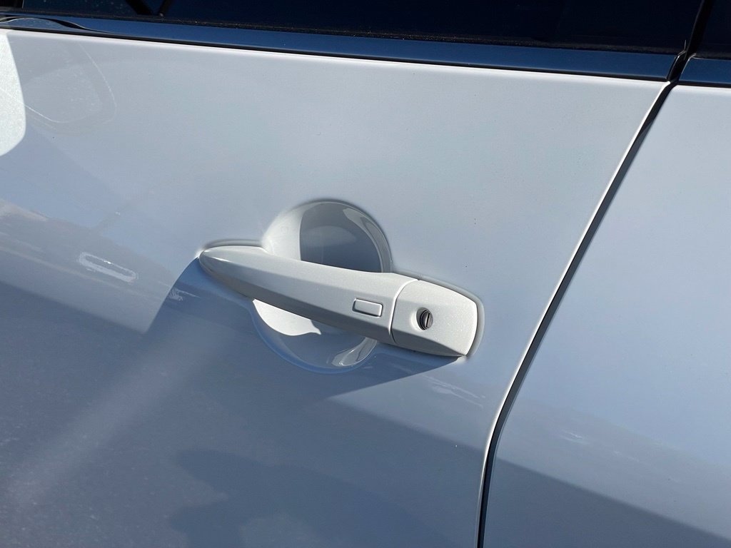 Certified 2024 Nissan Sentra SR FWD image 29