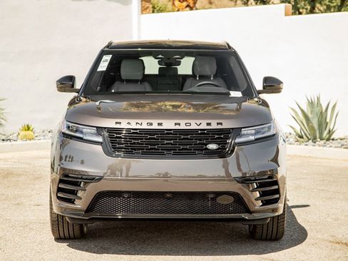 New 2026 Land Rover Range Rover Velar Dynamic SE image 3