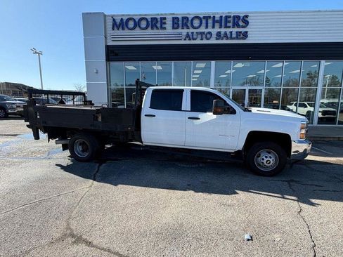 Used 2018 Chevrolet Silverado 3500 W/T w/ WT Convenience Package AWD/4WD image 1