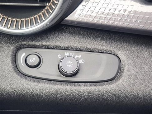 New 2026 Chevrolet Trax ACTIV image 35