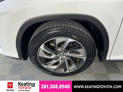 Used 2018 Lexus RX 350L Luxury w/ Accessory Package FWD image 31