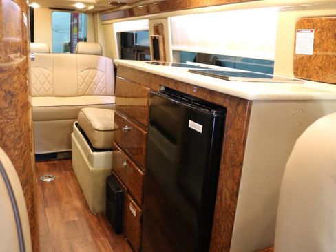 Used 2015 Mercedes-Benz Sprinter 3500 image 47