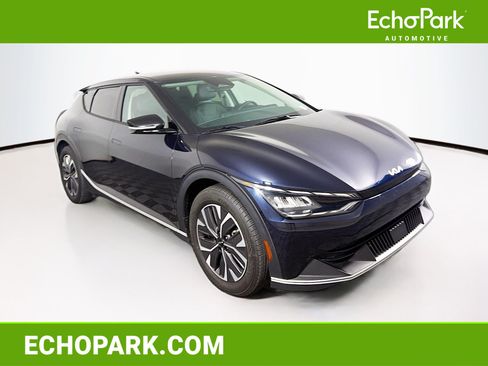 Used 2024 Kia EV6 Light RWD image 1
