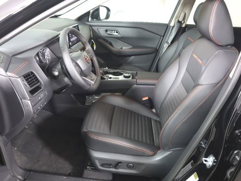 New 2026 Nissan Rogue SV image 18