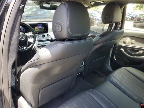 Used 2021 Mercedes-Benz E 350 4MATIC Sedan w/ Premium Package image 11