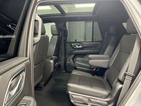 Used 2023 Chevrolet Tahoe Z71 w/ Luxury Package AWD/4WD image 23