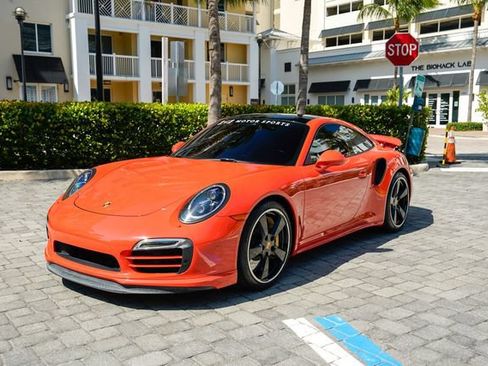 Used 2016 Porsche 911 4 Coupe AWD/4WD image 2