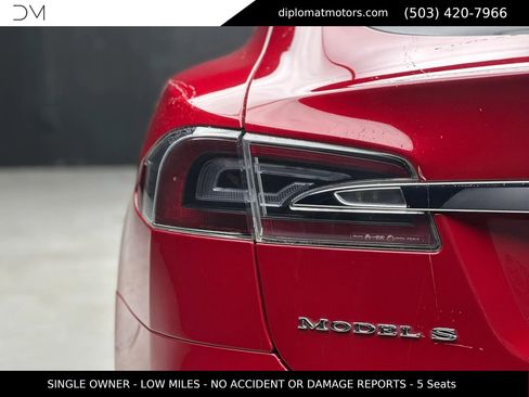 Used 2017 Tesla Model S 75 RWD image 15