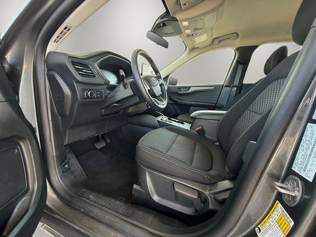 Used 2025 Ford Escape Active FWD image 9