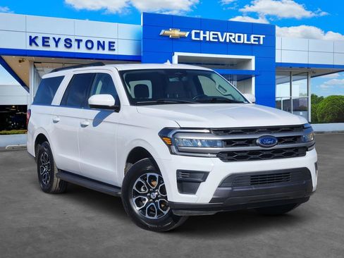 Used 2024 Ford Expedition Max XLT image 1