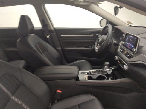 Used 2023 Nissan Altima 2.5 SR AWD/4WD image 21