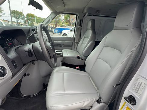 Used 2013 Ford E-350 and Econoline 350 Super Duty w/ PWR Group RWD image 13