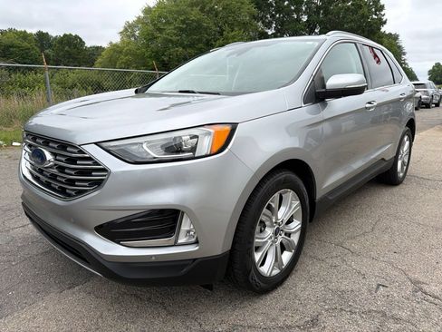 Used 2020 Ford Edge Titanium FWD image 6