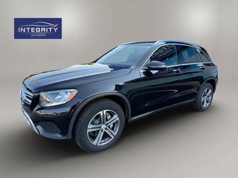 Used 2016 Mercedes-Benz GLC 300 4MATIC image 1
