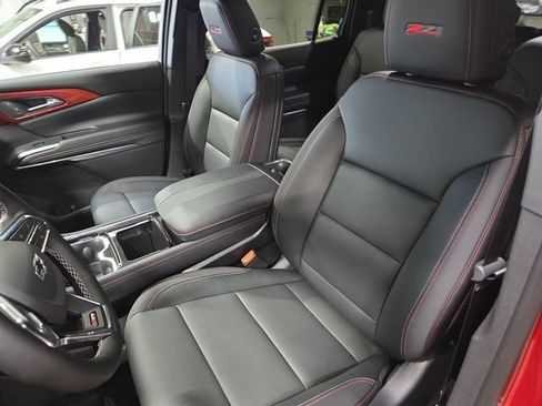 New 2026 Chevrolet Traverse Z71 w/ Enhanced Driving Package AWD/4WD image 19