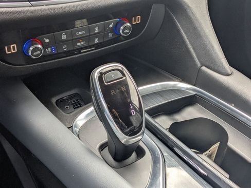 Used 2021 Buick Enclave Premium w/ Sun and Sites Package image 30