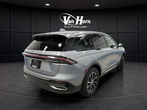 Used 2025 Lincoln Nautilus Premier w/ Equipment Group 102A AWD/4WD image 3