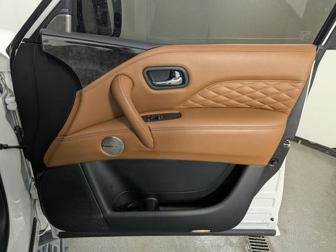 Used 2020 INFINITI QX80 Luxe image 23