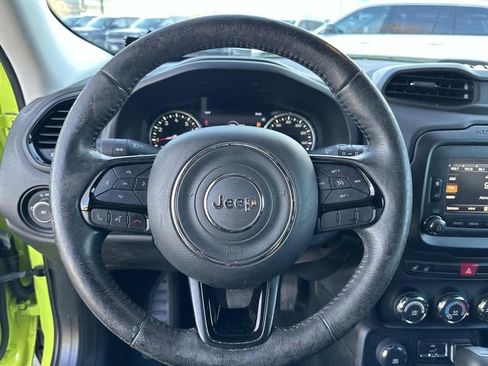 Used 2017 Jeep Renegade Altitude image 28