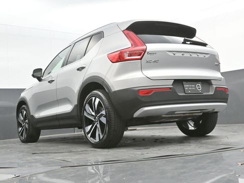 Certified 2025 Volvo XC40 B5 Plus image 27
