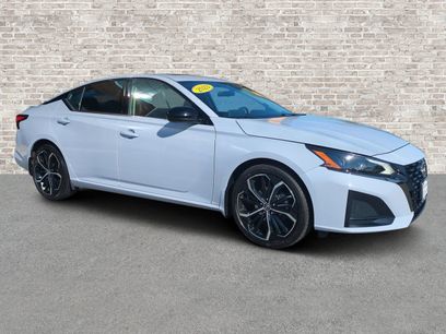 Used 2023 Nissan Altima 2.5 SR w/ SR Premium Package