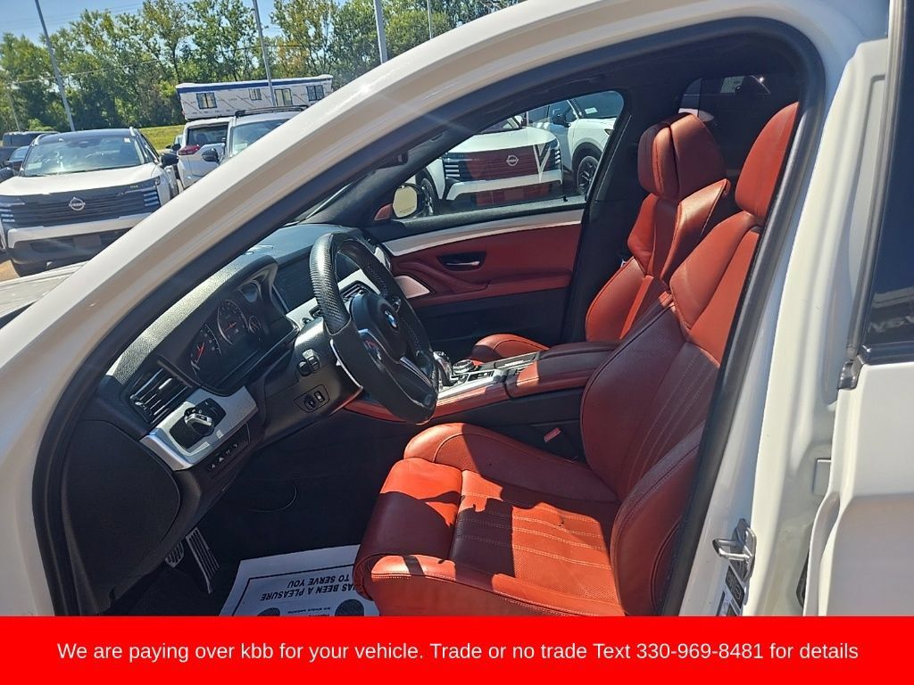 Used 2014 BMW M5 RWD image 9
