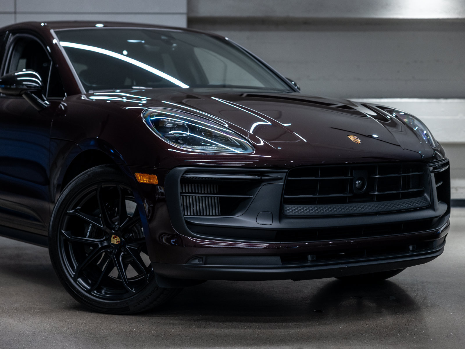 Certified 2024 Porsche Macan GTS AWD/4WD image 17