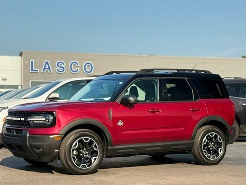 Used 2025 Ford Bronco Sport Outer Banks w/ Outer Banks Tech Package+ AWD/4WD image 48
