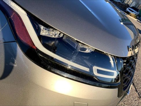 Used 2020 Land Rover Range Rover Velar R-Dynamic S image 27