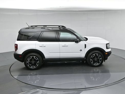 Used 2023 Ford Bronco Sport Outer Banks w/ Tech Package AWD/4WD image 43