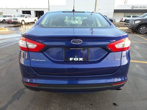 Used 2014 Ford Fusion SE image 6
