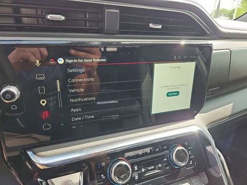 Used 2025 GMC Sierra 2500 Denali w/ Denali Reserve Package image 13