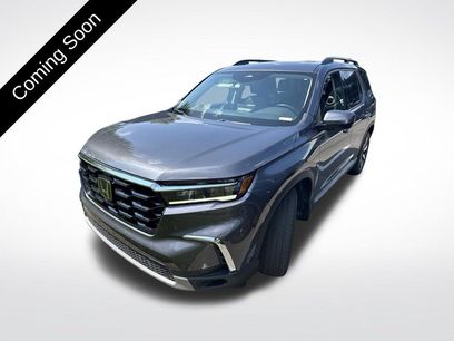 Used 2025 Honda Pilot Touring