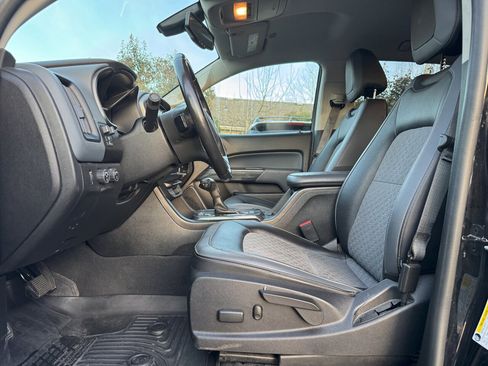 Used 2019 Chevrolet Colorado Z71 image 10