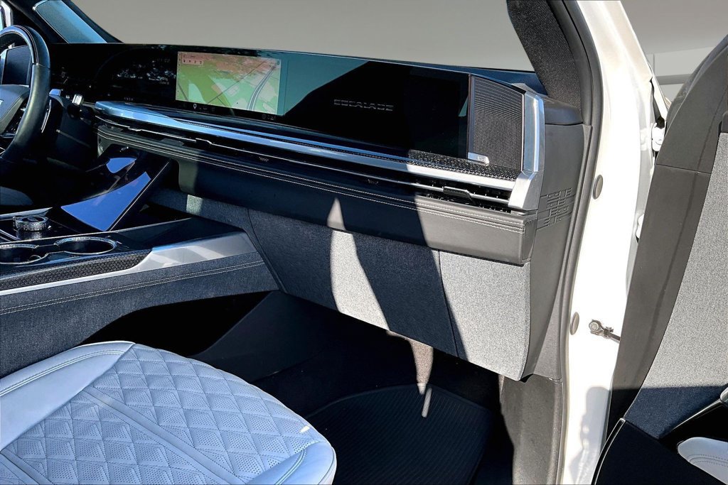 Certified 2025 Cadillac Escalade V AWD/4WD image 16