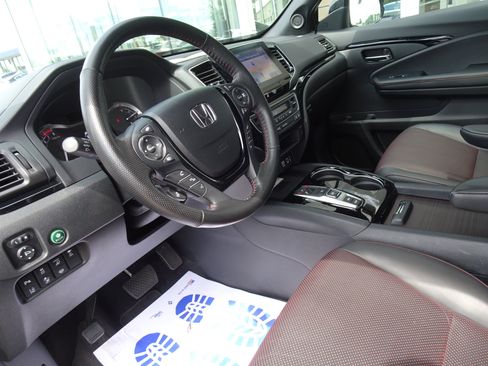 Used 2023 Honda Ridgeline Black Edition image 12