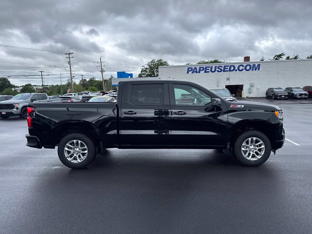 New 2026 Chevrolet Silverado 1500 RST w/ Z71 Off-Road Package AWD/4WD image 3