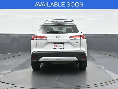 Used 2023 Toyota Corolla Cross LE w/ Moonroof Package AWD/4WD image 6