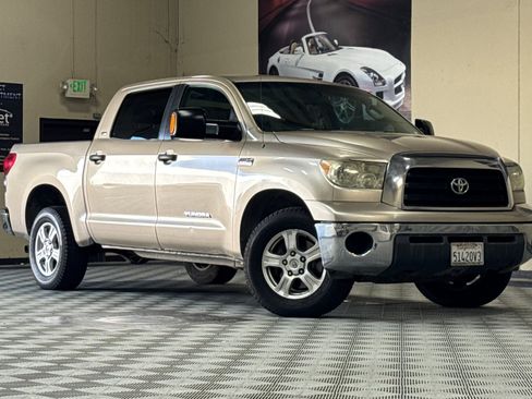 Used 2007 Toyota Tundra SR5 w/ Preferred Accessory Pkg RWD image 2