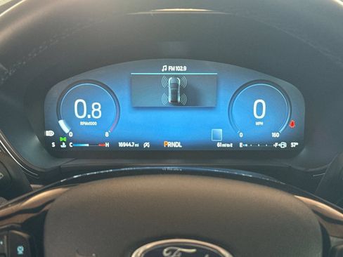 Used 2025 Ford Escape Platinum AWD/4WD image 36