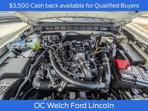 New 2025 Ford Bronco Outer Banks w/ Black Appearance Package image 11