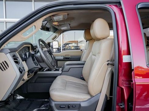 Used 2014 Ford F350 Lariat w/ Chrome Package image 24