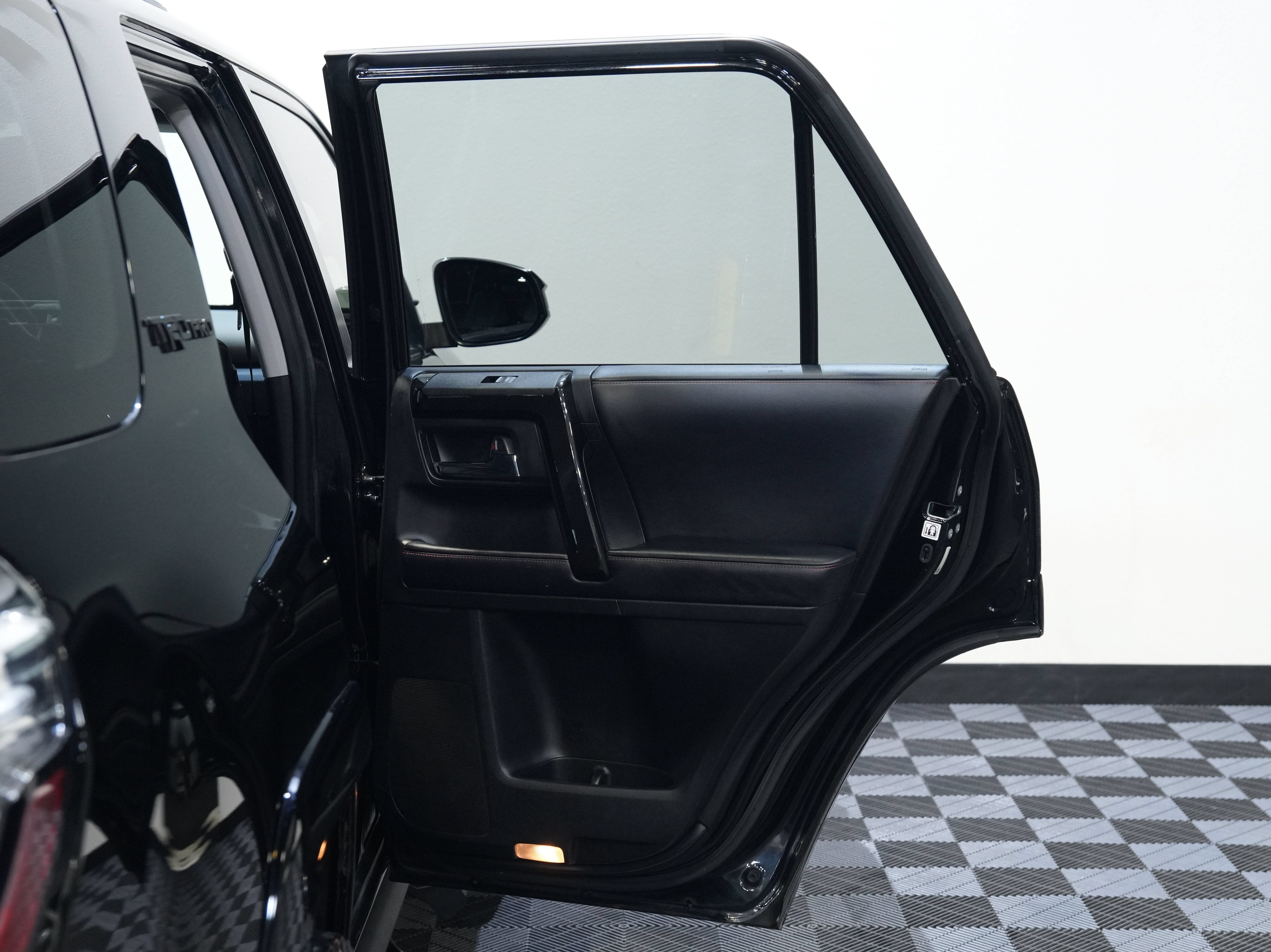 Used 2019 Toyota 4Runner TRD Pro AWD/4WD image 25