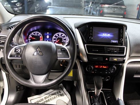 Used 2020 Mitsubishi Eclipse Cross ES image 16