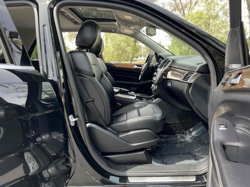 Used 2015 Mercedes-Benz ML 350 4MATIC w/ Premium 1 Package image 3