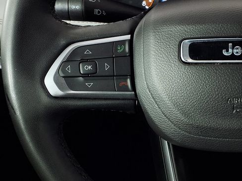 Used 2025 Jeep Compass Limited AWD/4WD image 18